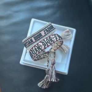 J'ADIOR BRACELET SET